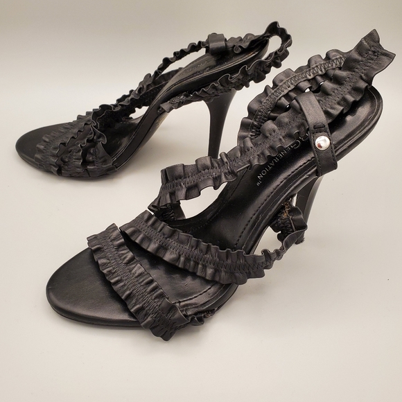 BCBG Generation PELHAM Ruffled Leather Sandals - Picture 2 of 6